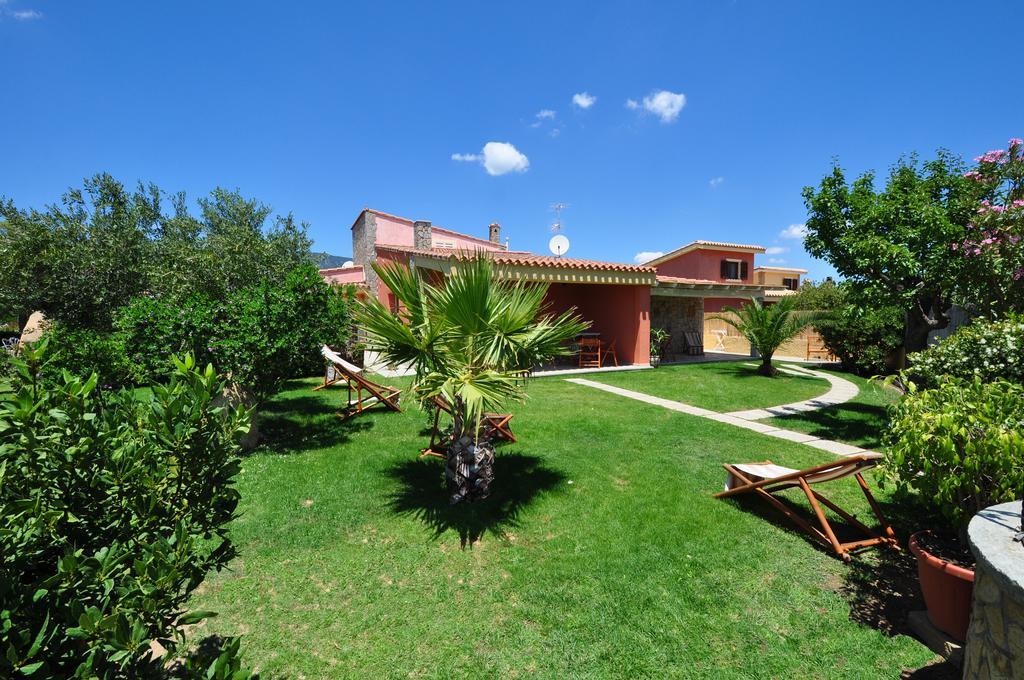Affittacamere B&B La Villa Dei Graniti Villasimius Extérieur photo