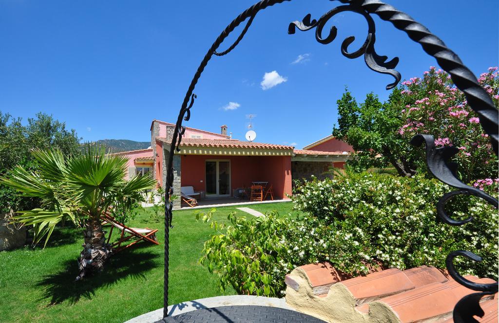Affittacamere B&B La Villa Dei Graniti Villasimius Extérieur photo